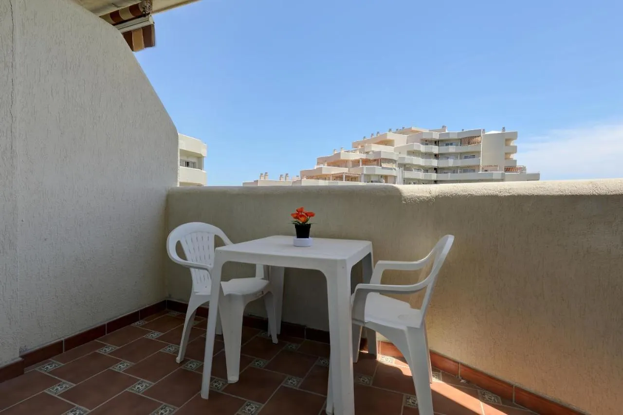074 - Fabulous Sea View Apartment In Benal Beach Complex Benalmádena 0*,